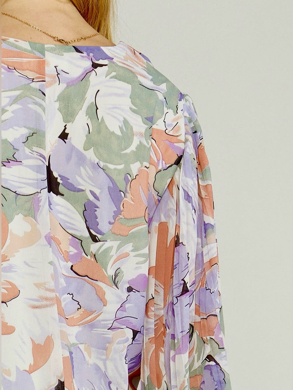 Entro Floral V-Neck Blouse Size L Pastel Lavender Peach Balloon Sleeve - Picture 10 of 16